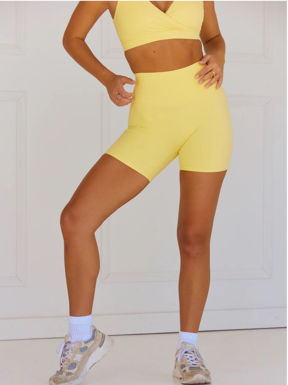 ✨ Like New Astoria Activewear Luxe Balance Short in Marigold ✨